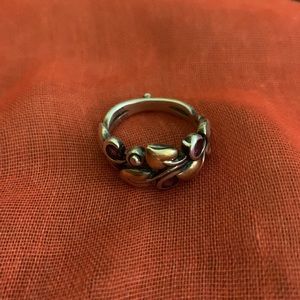 18K and Sterling Silver Barbara Bixby Ring. ✨